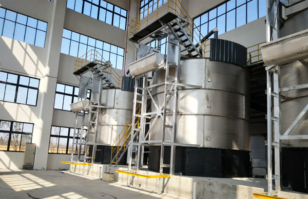 關(guān)于豬糞有機(jī)肥發(fā)酵罐特點的介紹