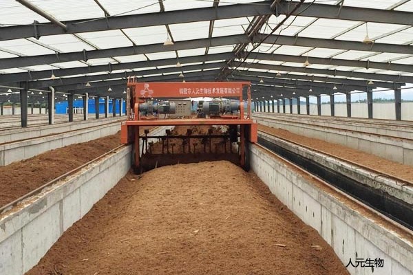 有機(jī)肥翻拋機(jī)的優(yōu)點(diǎn)