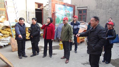 人元生物貧困山區(qū)送溫暖 人元生物貧困山區(qū)送溫暖