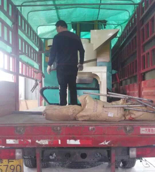 湖南發(fā)貨現(xiàn)場(chǎng)_有機(jī)肥成套設(shè)備運(yùn)輸前準(zhǔn)備圖1