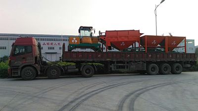 有機肥加工設備發(fā)貨現(xiàn)場圖4