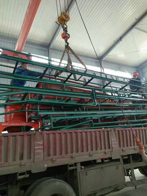 有機肥設(shè)備發(fā)貨現(xiàn)場圖5