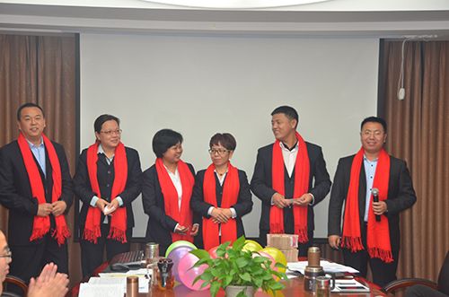 熱烈祝賀:人元生物2016年度總結(jié)表彰大會(huì)圓滿(mǎn)結(jié)束8 熱烈祝賀:人元生物2016年度總結(jié)表彰大會(huì)圓滿(mǎn)結(jié)束8