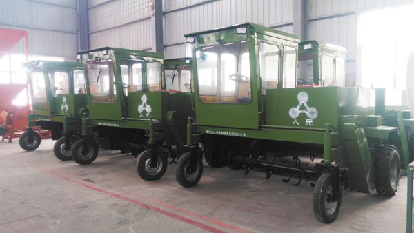 使用有機(jī)肥翻堆機(jī)能省多少力 使用有機(jī)肥翻堆機(jī)能省多少力