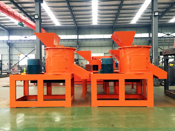 貴州有機(jī)肥粉碎機(jī)使用注意事項(xiàng)