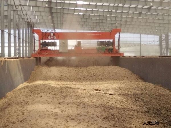 貴州如何利用翻拋機(jī)制作豬糞有機(jī)肥？具體方法是什么？